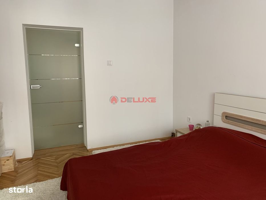 Casă / Vilă cu 6 camere în zona Sud-Est