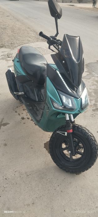 Mototsikl moto skuter benzinli hamma joyi ishladi garantiya