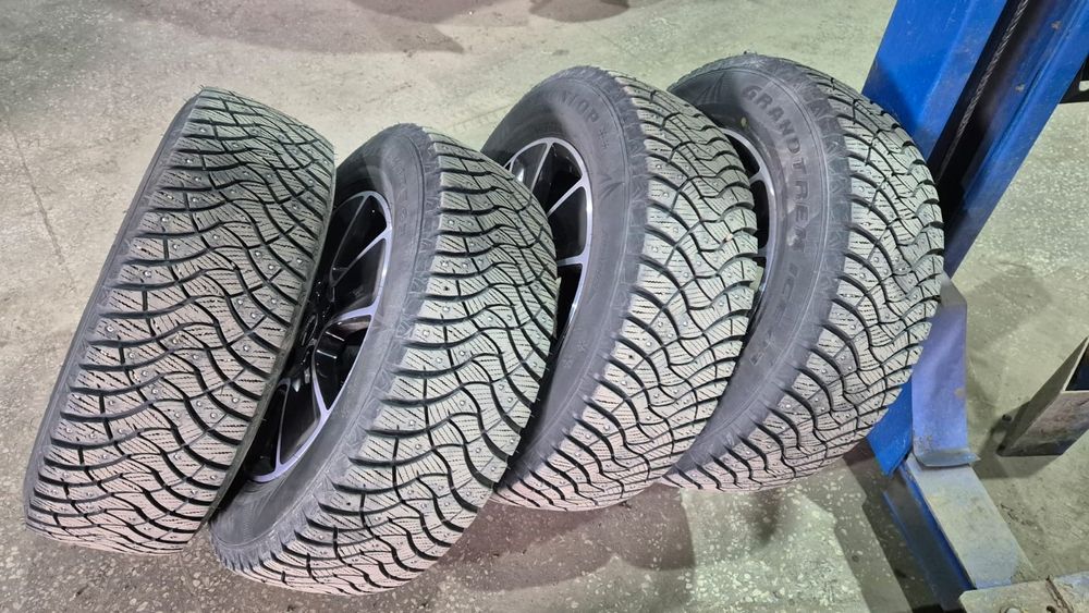 Продам комплект колёс в сборе.