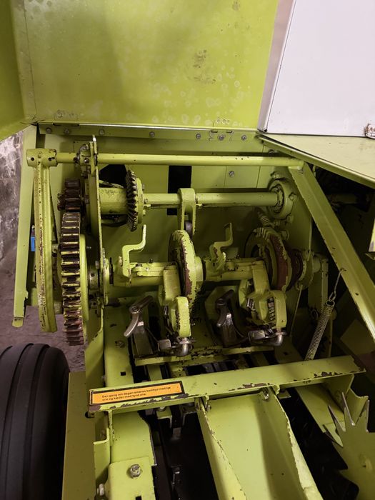 Claas markant 65 sotiladi Claas