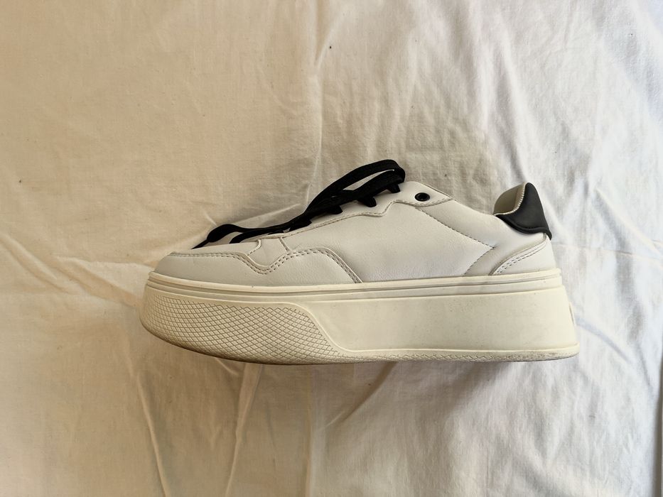 Обувки Bershka X Disney Mickey Mouse