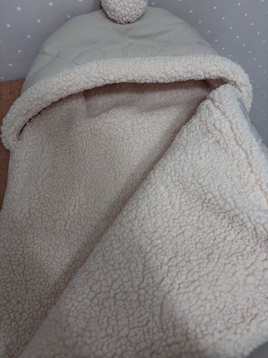 Продам теплый конверт с комбинезоном