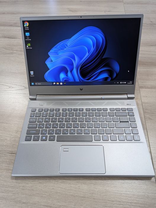 Продам игровой ноутбук acer predator