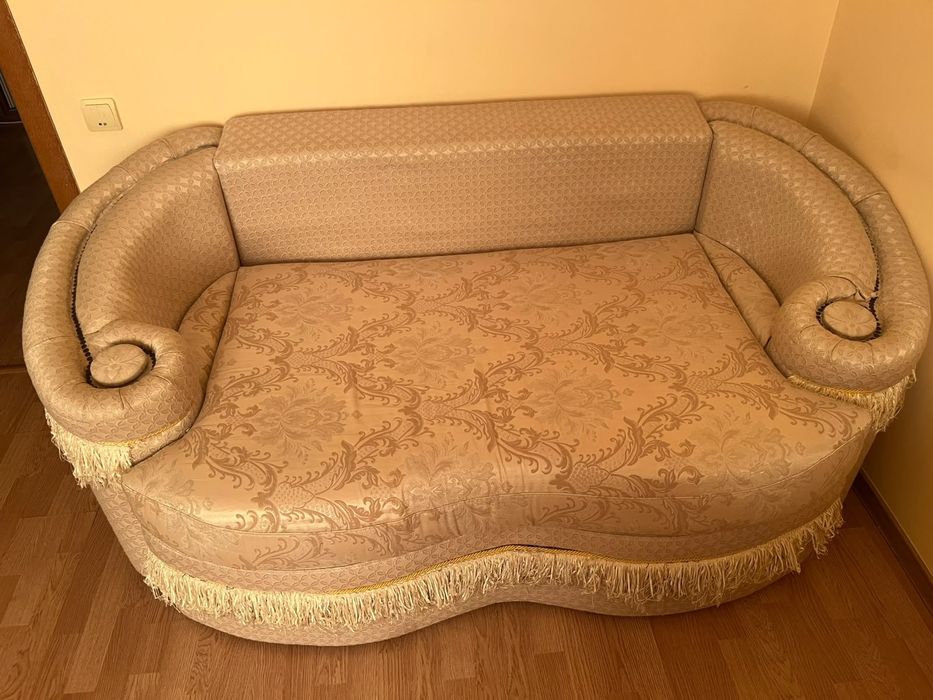 Продам мягкий уголок