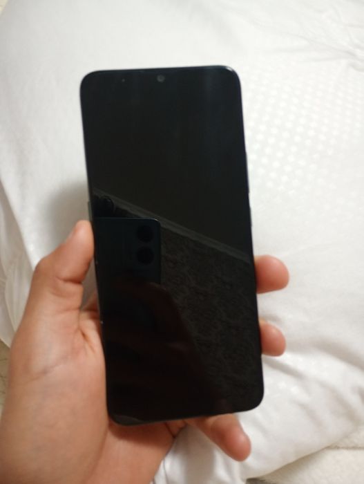Vând sau schimb Motorola e7