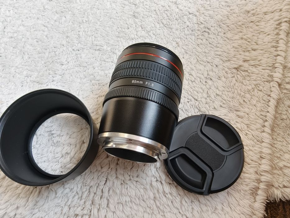 Безогледален Sony A3000 (20.1 MP) + 85mm F1.8
