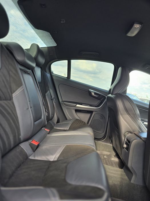 Volvo S60 RDesign 2.0d D5 180cp RATE GARANTIE