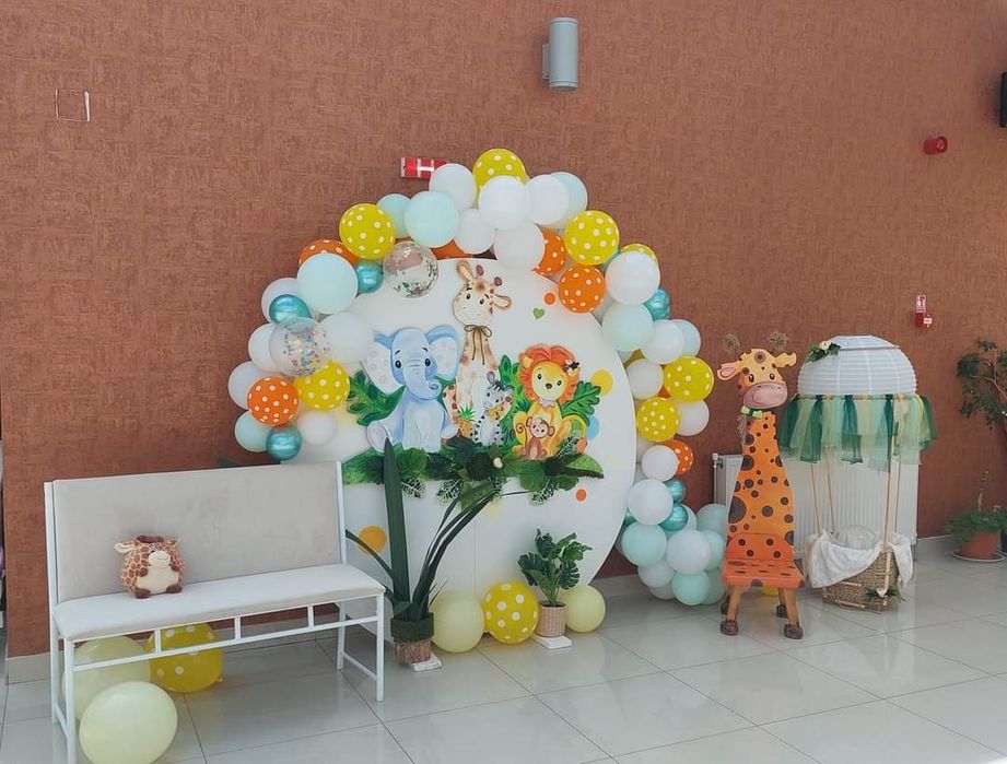 Decoratiuni botez Panou foto Aranjamente mese Baloane