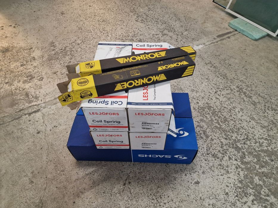 Окачване ВОЛВО ХС 60 R desgn