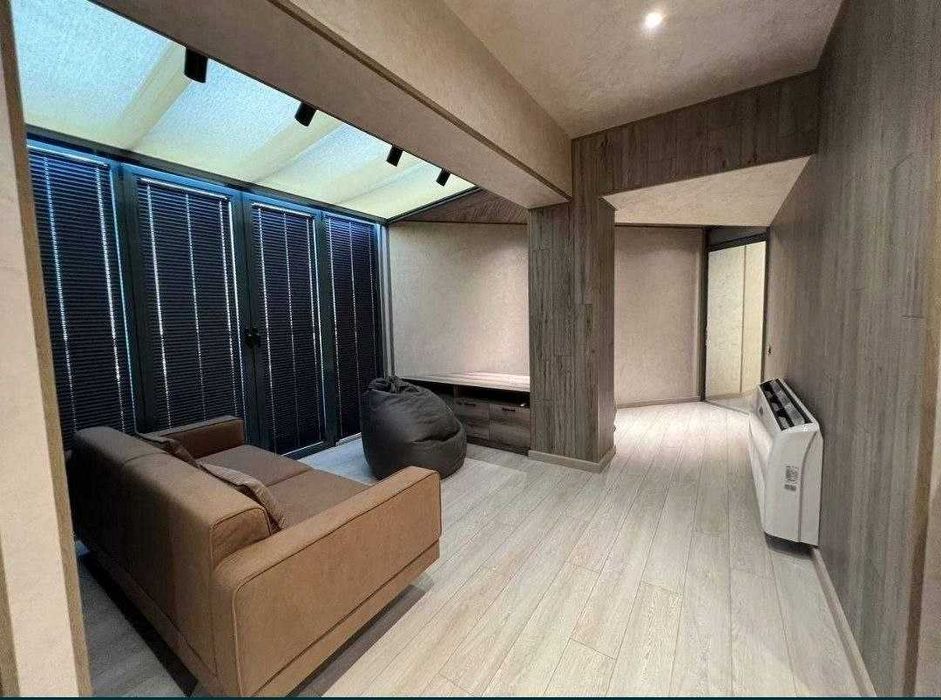 ПЕНТХАУС! ЖК АКАЙ СИТИ! Двухъярусная 5 ком кв-ра в Центре! Дархан