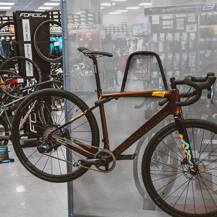 Велосипедна стойка за стена FORCE, Закачане на рамка, Сгъваема, Тройна