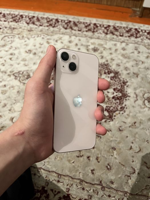 Айфон 13  в отличном состояние