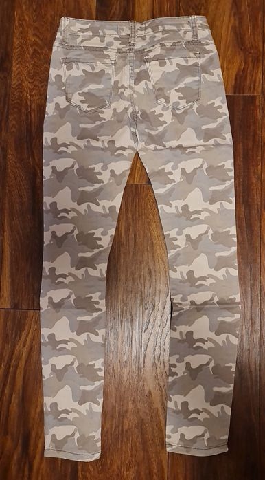 Pantaloni blugi dama