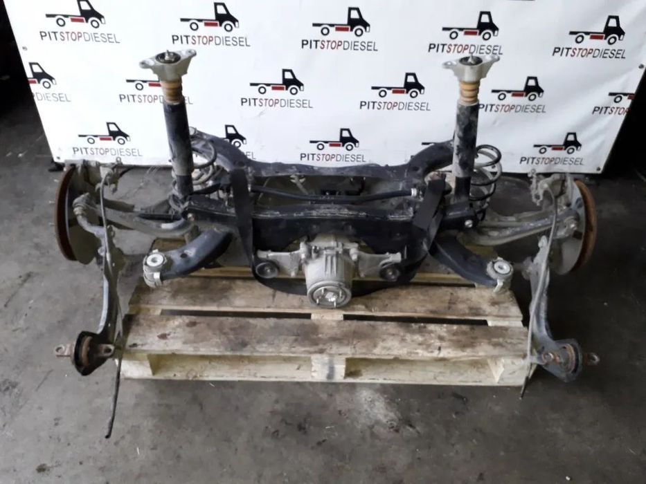 fuzeta stanga dreapta  spate mazda cx-5 2.2 d 4x4 2011 2012 2013 2014 2015