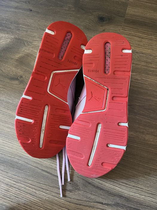 Маратонки Puma 37,5 номер