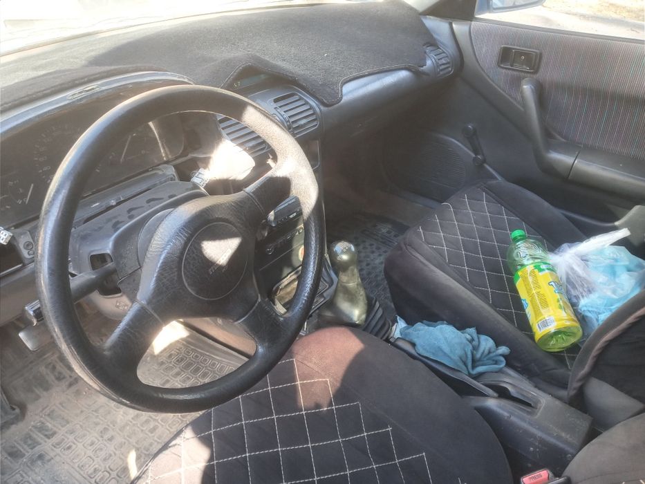 Мазда 323 продам