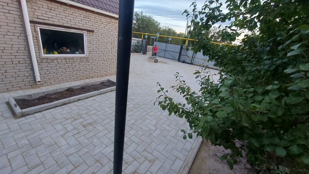 Брусчатка поребрик бордюр асфальт