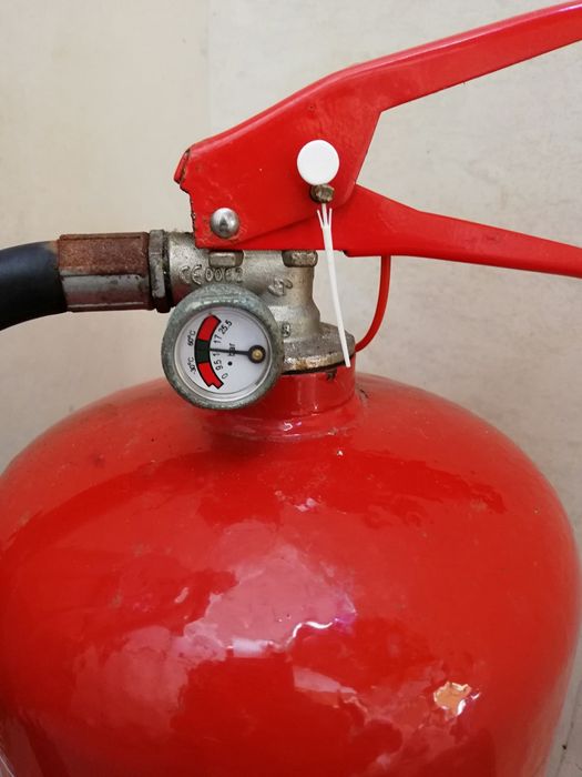 ПВЦ пломби за пожарогасители 230мм Индикаторни пластмасови пломби.