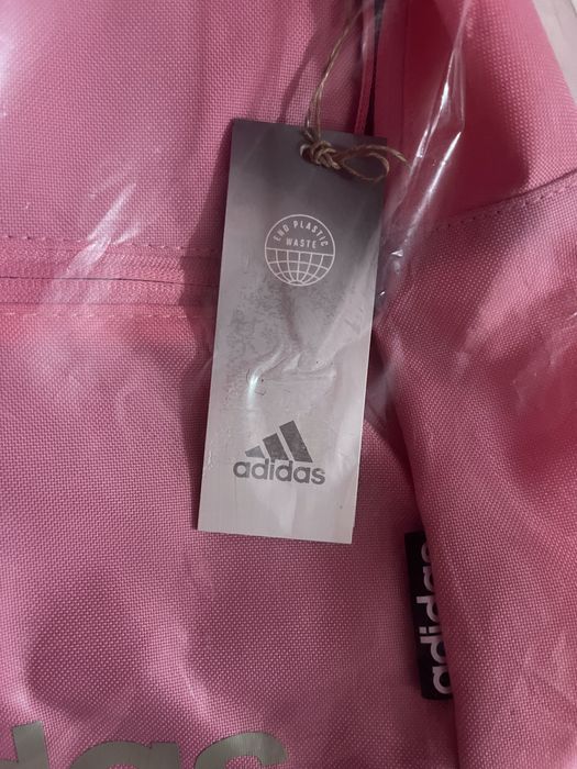 Розова раница Adidas чисто нова с етикет