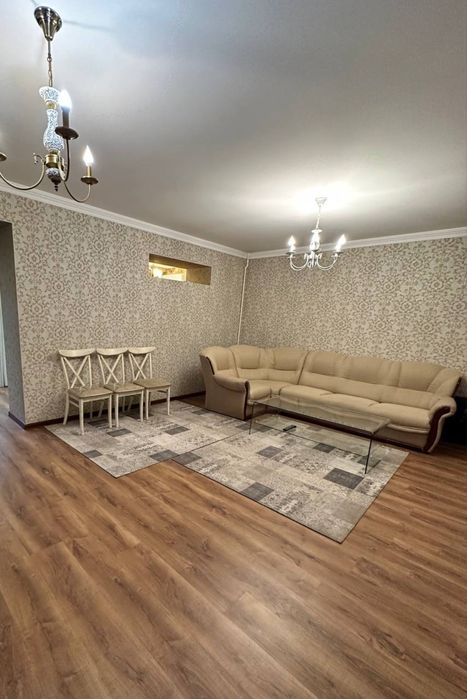 Сдается 4х комнатная квартира на ц1!!!