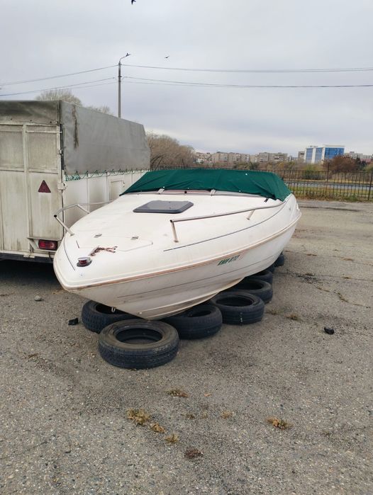 Продам лодку Wellcraft 1998г