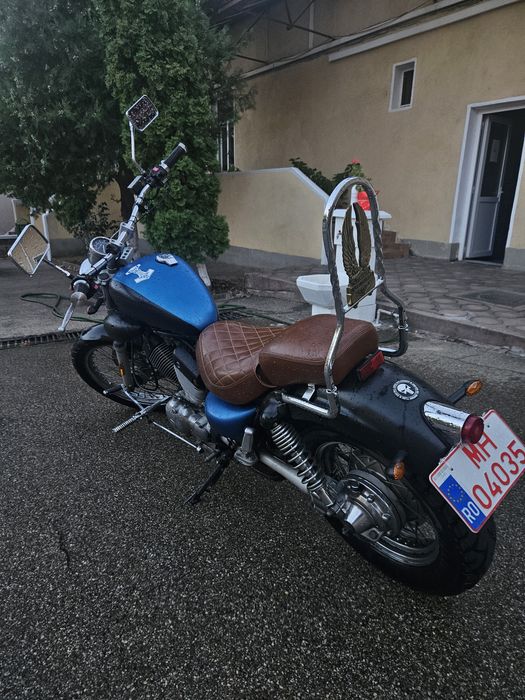 Yamaha Virago 525 modificată