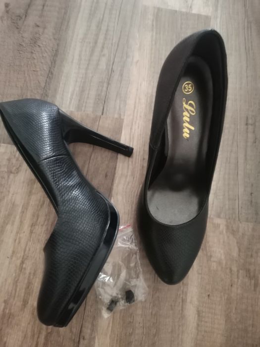 Pantofi de ocazie noi