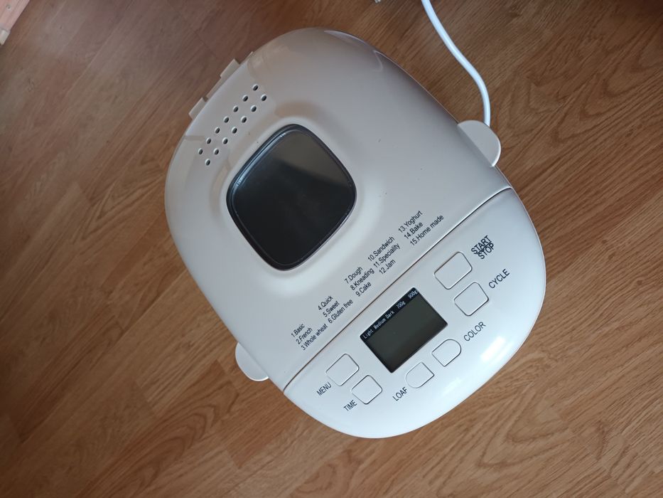Mașina Gorenje de făcut pâine și pizza