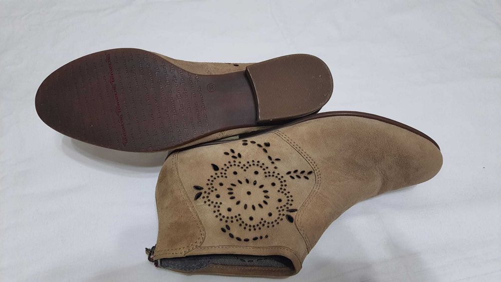 Botine trendy piele naturala, cu perforatii, TAMARIS, marimea 37,5 -38