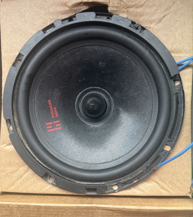 Kalonka sotiladi yaxshi xolatda