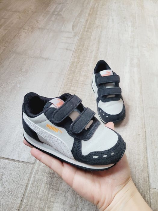 Adidasi Puma ST Runner V2