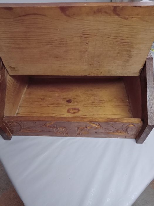 Хлебница резная дерево