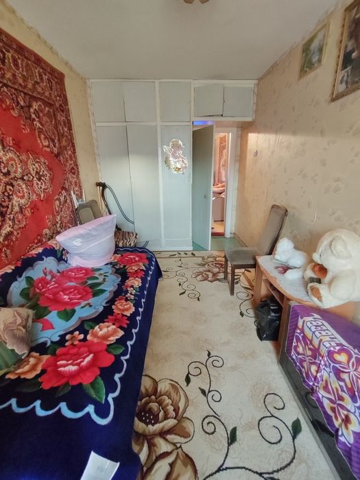 Продается 2-комн (4-10, 2 эт)