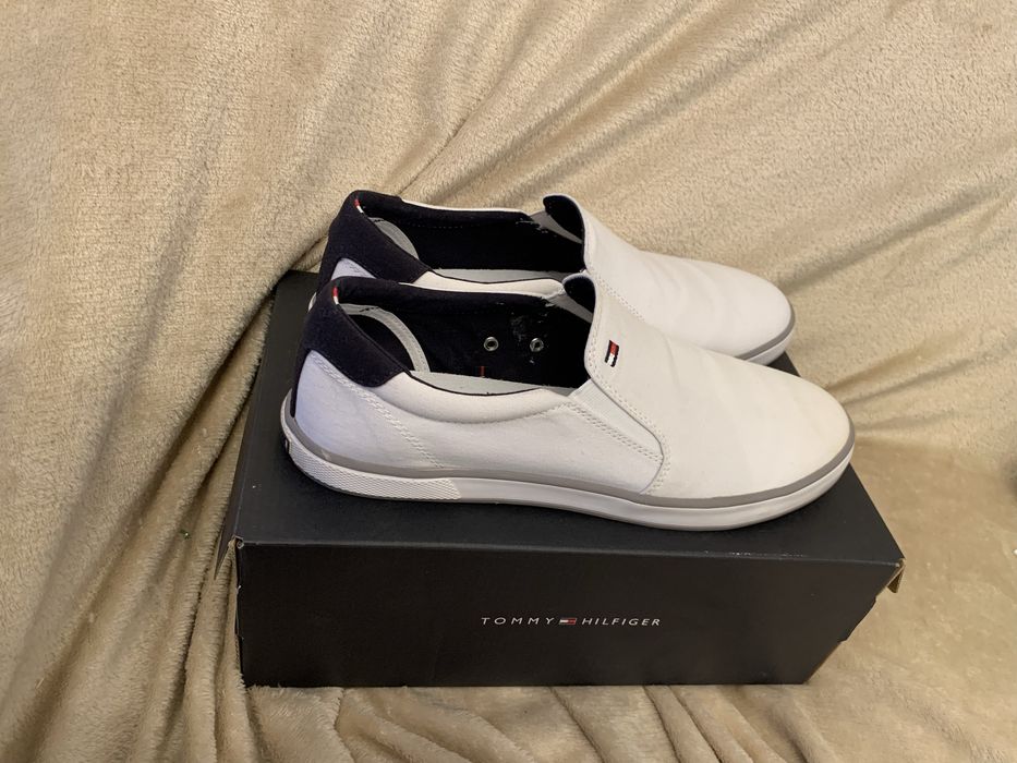 Бели мокасини Tommy Hilfiger