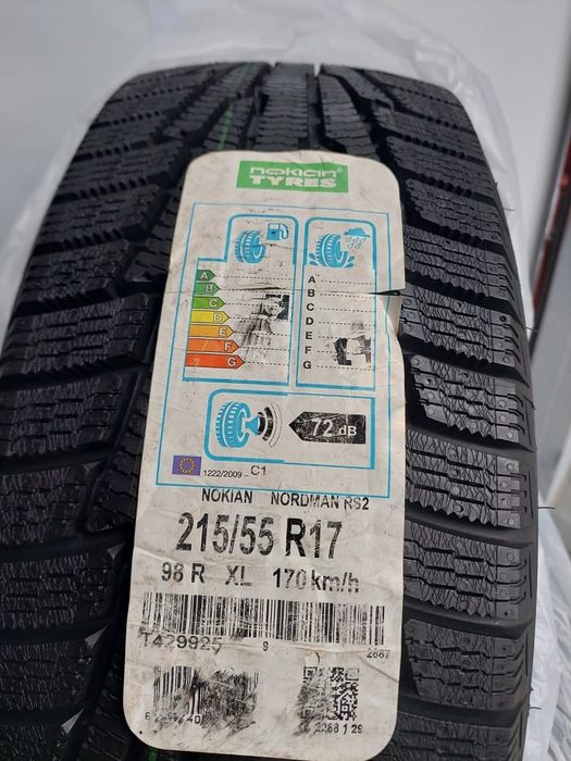 Шины Nokian 215/55/17