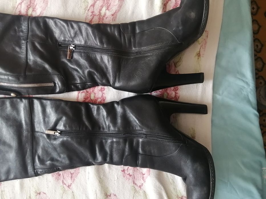 Сапоги женские..