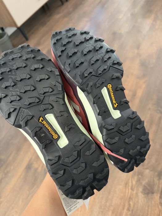 Продам обувь Adidas оригинал