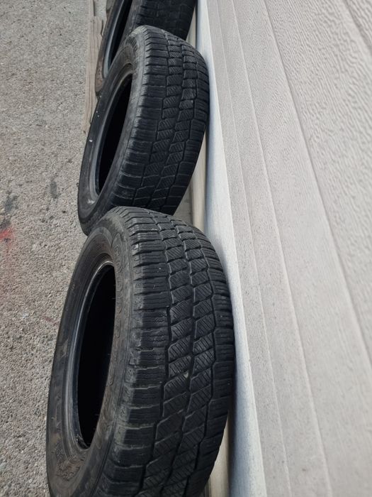 Anvelope 205/70R15C iarna,  profil 75%