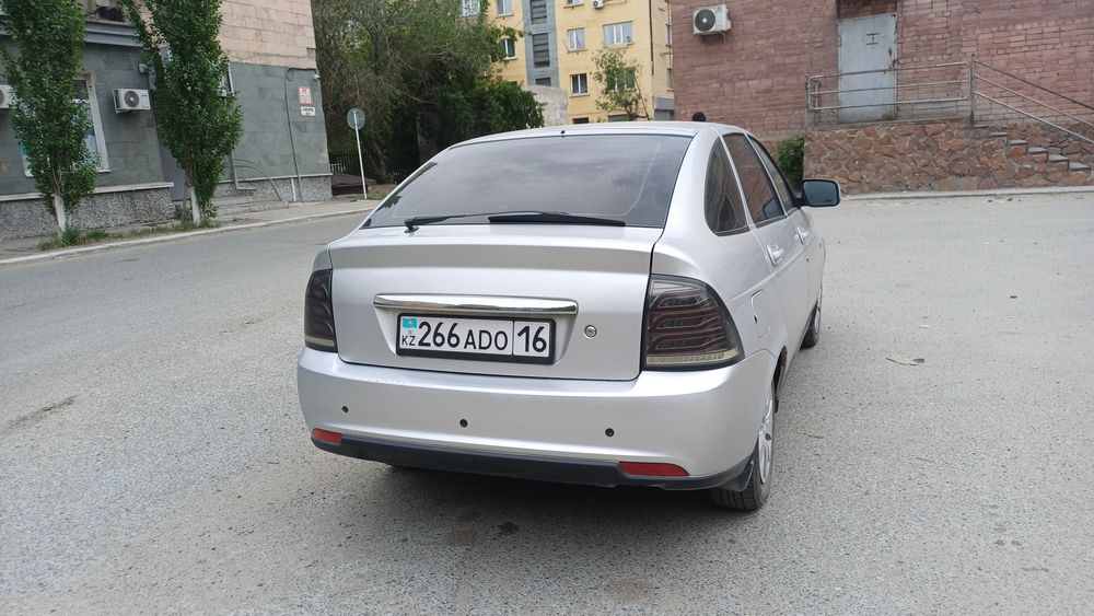 Продам Приора 2 люкс