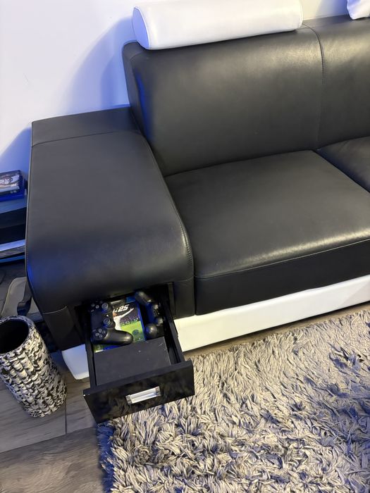 Canapea Piele “Divani Sofa”