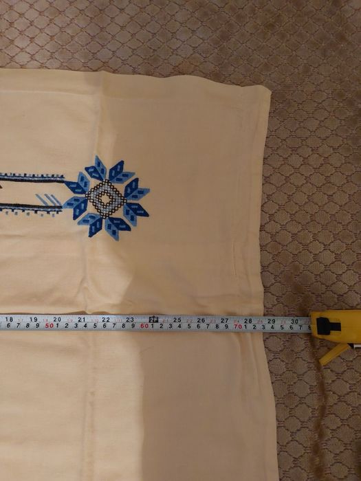 Две жълти калъфки