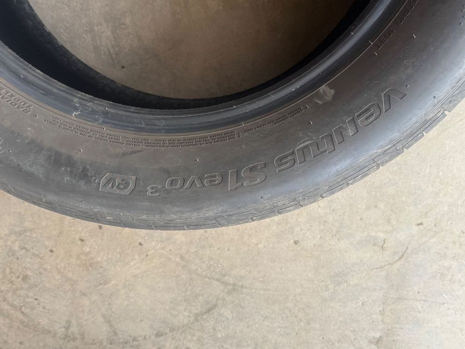 Vând 2 anvelope 255/50/19 hankook de vară ca noi