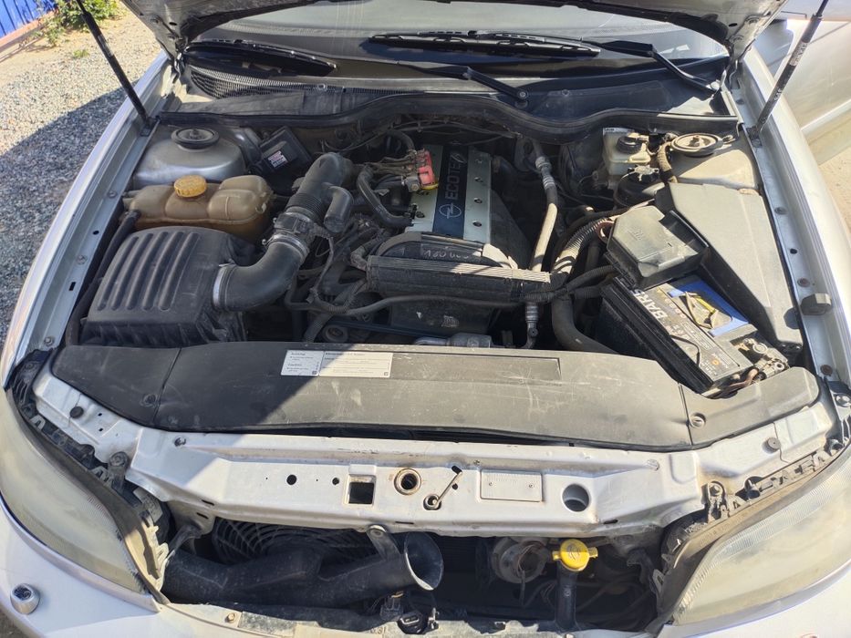 Срочно продам опель омега б 2001 год