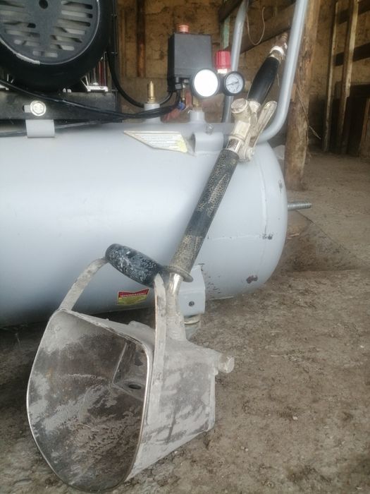 Компрессор двух поршневой