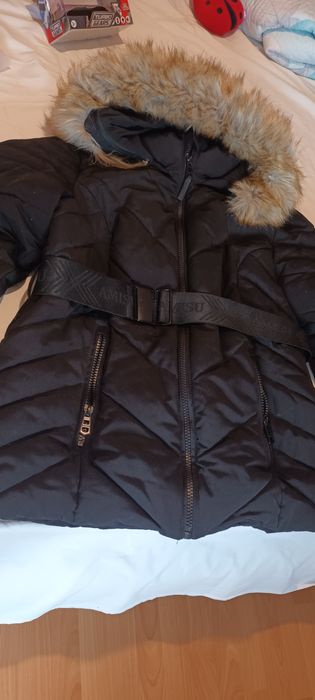 Geaca superba de iarna cu gluga si blanita stufoasa  marime mare