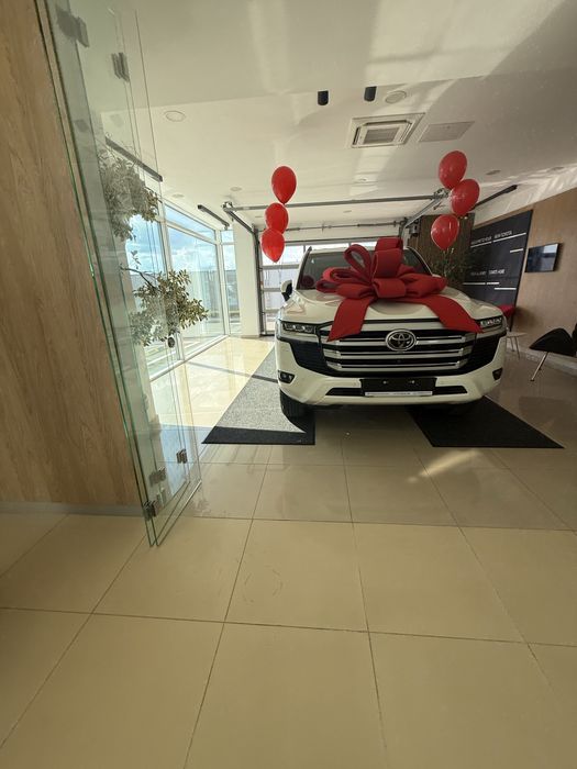 Срочно продам крузак 300 новый