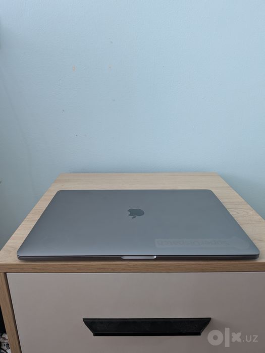 Macbook Pro 15 2019 i7/16/256 Touch Bar