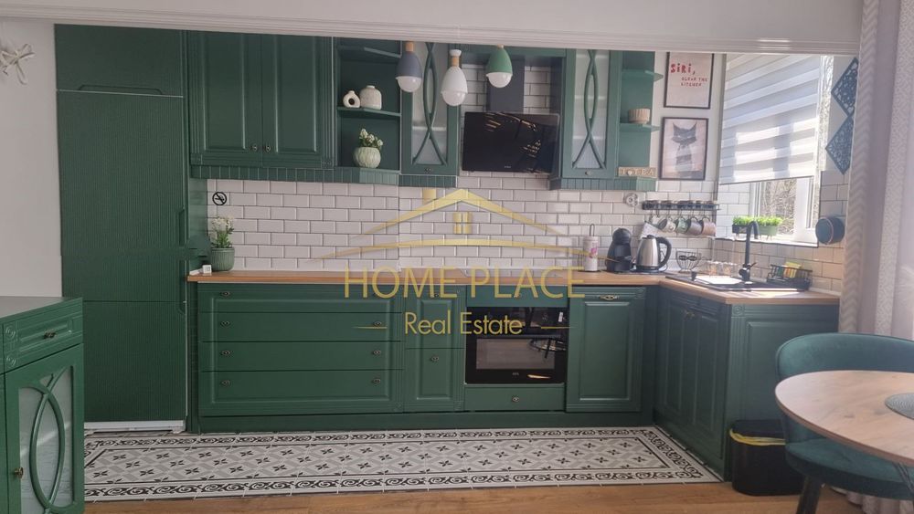 Дава се под наем Двустаен апартамент в Варна, Център - 55 кв.м за 387.6 € - Снимка #2