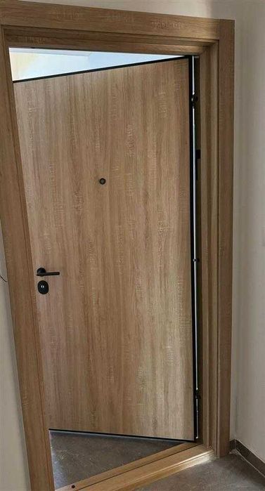 Дава се под наем Тристаен апартамент в Пловдив, Централна гара - 87 кв.м за 249.9 € - Снимка #1