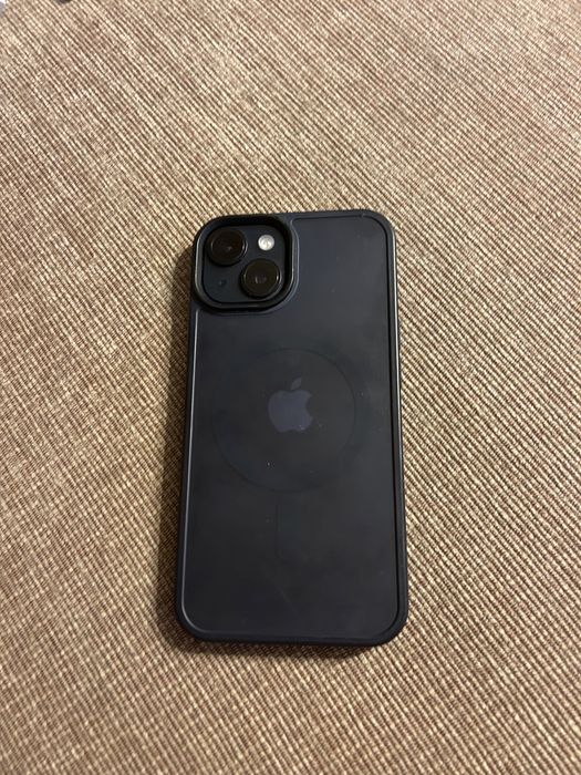 iPhone 14 – 256 GB – stare foarte bună – husă + folie incluse